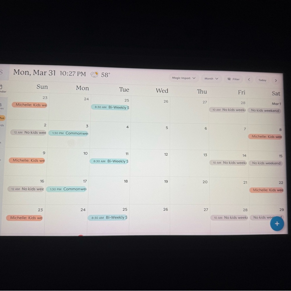 White Digital Calendar Organizer -Used
Does not come in original box.